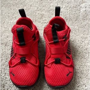 Toddler sneakers. Puma.